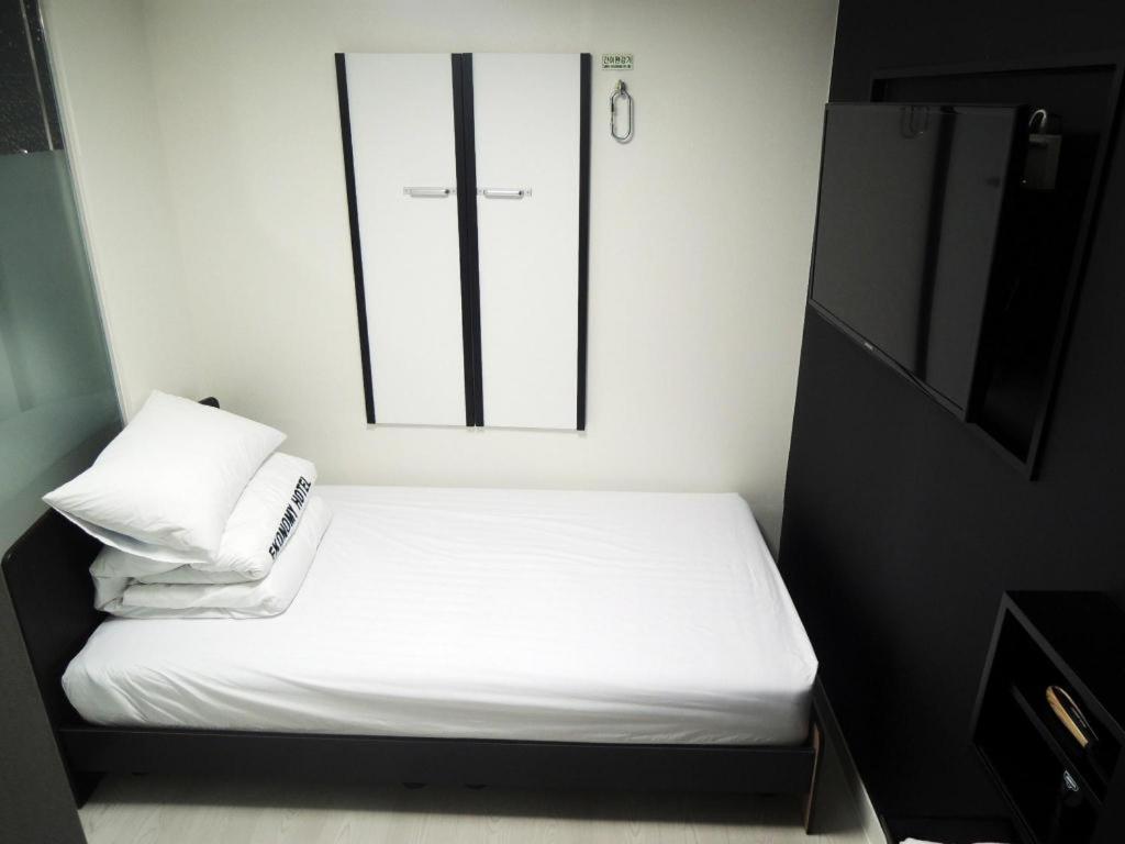 Ekonomy Hotel Nampo Busan Exteriör bild