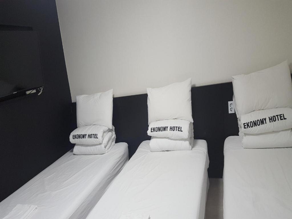 Ekonomy Hotel Nampo Busan Exteriör bild