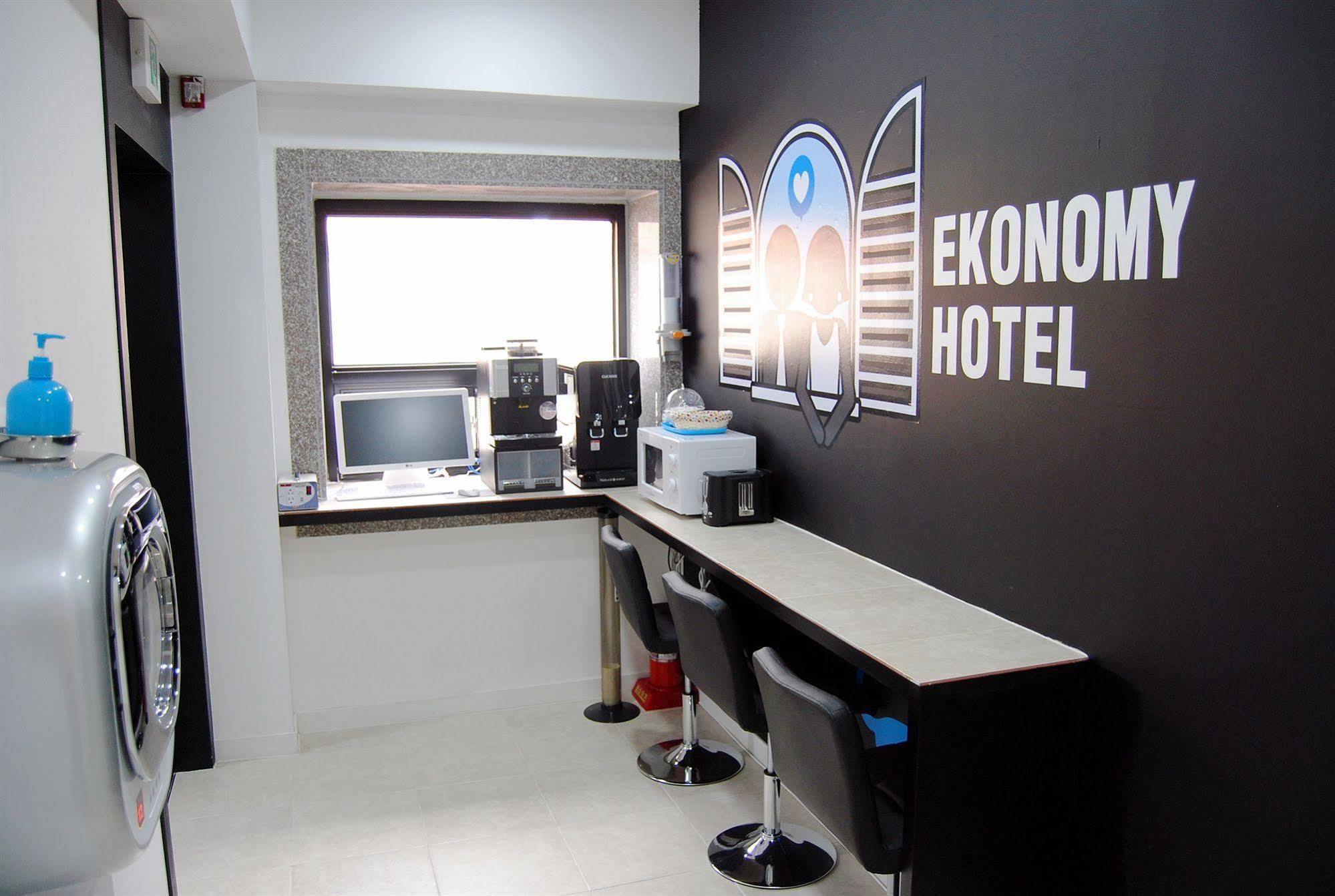 Ekonomy Hotel Nampo Busan Exteriör bild